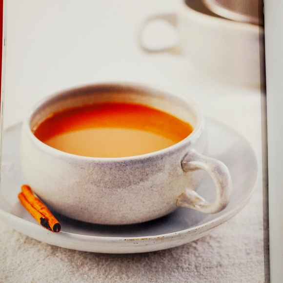 Meet your Posher, Monica - Picture 1 of 1